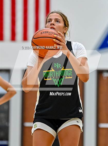 Thumbnail 2 in Northridge vs Hamilton Southeastern (IBCA / IHSAA Showcase) photogallery.