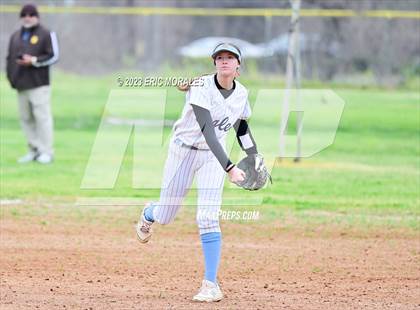 Thumbnail 1 in Del Norte vs. Granite Hills (Cougar Classic) photogallery.