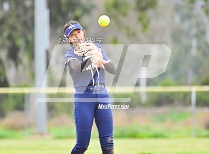 Thumbnail 3 in Del Norte vs. Granite Hills (Cougar Classic) photogallery.
