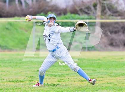 Thumbnail 1 in Del Norte vs. Granite Hills (Cougar Classic) photogallery.