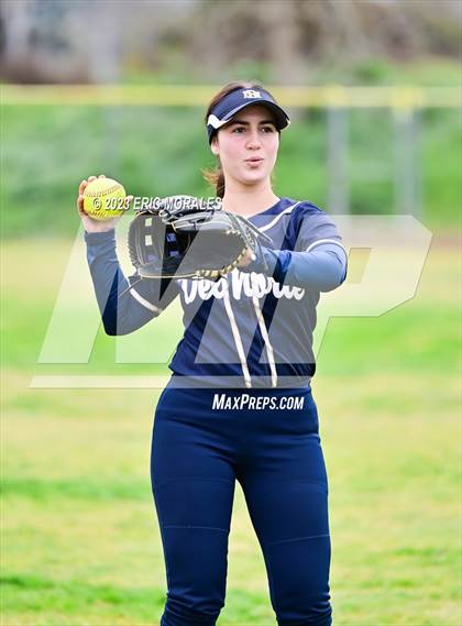 Thumbnail 2 in Del Norte vs. Granite Hills (Cougar Classic) photogallery.