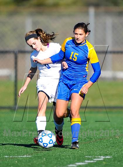 Thumbnail 2 in Lansing vs. Haldane (NYSPHSAA Class C Semifinal) photogallery.
