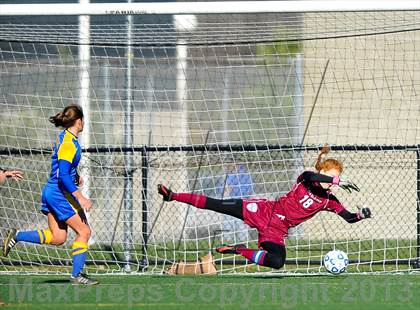 Thumbnail 3 in Lansing vs. Haldane (NYSPHSAA Class C Semifinal) photogallery.