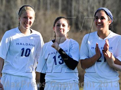 Thumbnail 1 in Lansing vs. Haldane (NYSPHSAA Class C Semifinal) photogallery.