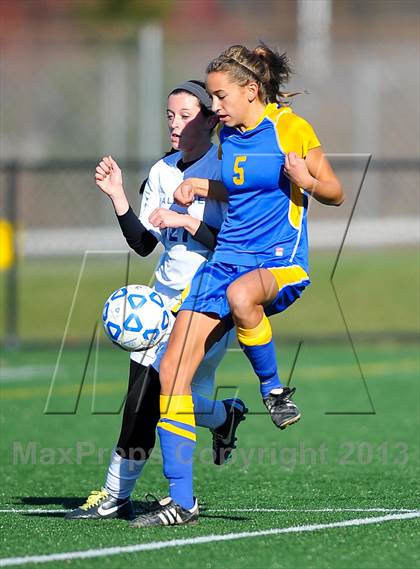Thumbnail 3 in Lansing vs. Haldane (NYSPHSAA Class C Semifinal) photogallery.