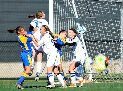 Thumbnail 2 in Lansing vs. Haldane (NYSPHSAA Class C Semifinal) photogallery.