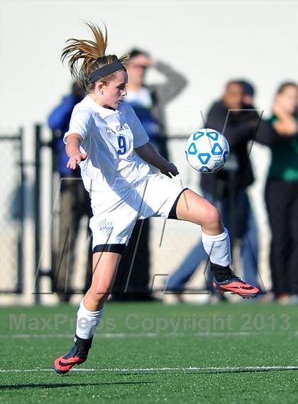 Thumbnail 2 in Lansing vs. Haldane (NYSPHSAA Class C Semifinal) photogallery.