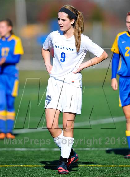 Thumbnail 2 in Lansing vs. Haldane (NYSPHSAA Class C Semifinal) photogallery.