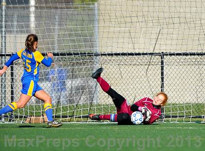 Thumbnail 1 in Lansing vs. Haldane (NYSPHSAA Class C Semifinal) photogallery.