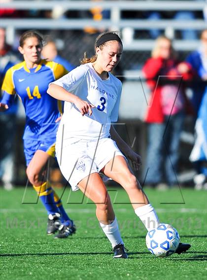 Thumbnail 2 in Lansing vs. Haldane (NYSPHSAA Class C Semifinal) photogallery.