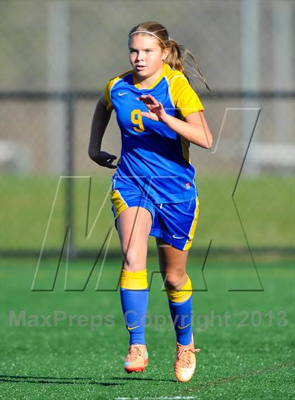 Thumbnail 2 in Lansing vs. Haldane (NYSPHSAA Class C Semifinal) photogallery.