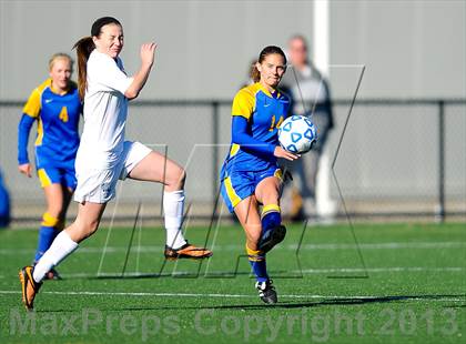 Thumbnail 2 in Lansing vs. Haldane (NYSPHSAA Class C Semifinal) photogallery.
