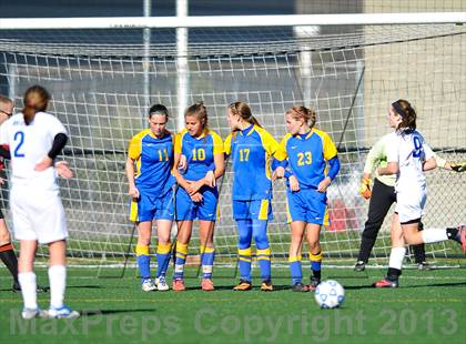Thumbnail 1 in Lansing vs. Haldane (NYSPHSAA Class C Semifinal) photogallery.