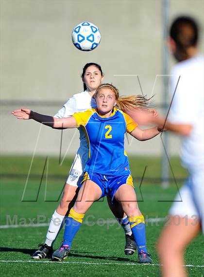 Thumbnail 2 in Lansing vs. Haldane (NYSPHSAA Class C Semifinal) photogallery.