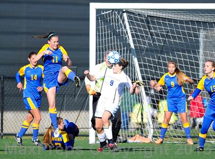 Thumbnail 1 in Lansing vs. Haldane (NYSPHSAA Class C Semifinal) photogallery.