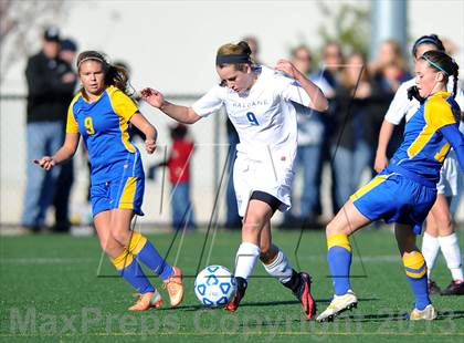 Thumbnail 1 in Lansing vs. Haldane (NYSPHSAA Class C Semifinal) photogallery.