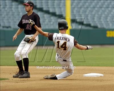 Thumbnail 1 in Temecula Valley vs. Ocean View (D3 Sec. Final) photogallery.