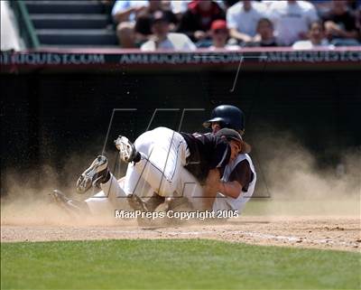 Thumbnail 3 in Temecula Valley vs. Ocean View (D3 Sec. Final) photogallery.