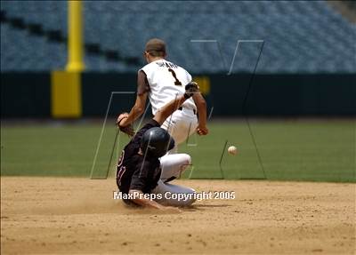 Thumbnail 2 in Temecula Valley vs. Ocean View (D3 Sec. Final) photogallery.