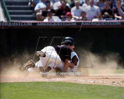 Thumbnail 2 in Temecula Valley vs. Ocean View (D3 Sec. Final) photogallery.