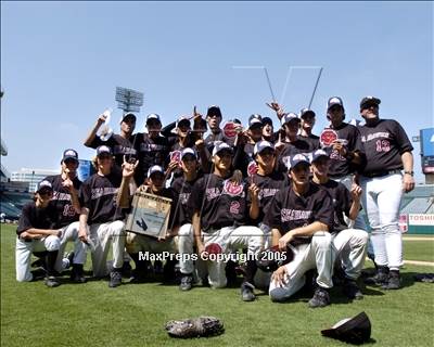 Thumbnail 2 in Temecula Valley vs. Ocean View (D3 Sec. Final) photogallery.