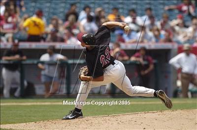 Thumbnail 2 in Temecula Valley vs. Ocean View (D3 Sec. Final) photogallery.