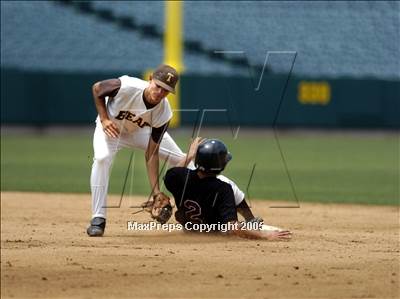 Thumbnail 2 in Temecula Valley vs. Ocean View (D3 Sec. Final) photogallery.