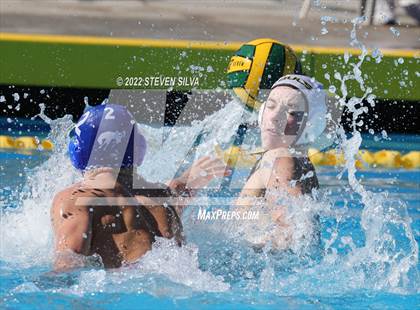Thumbnail 2 in Mission Bay vs. Rancho Bernardo (CIF SDS D2 Quarterfinal) photogallery.