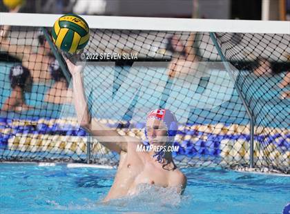 Thumbnail 2 in Mission Bay vs. Rancho Bernardo (CIF SDS D2 Quarterfinal) photogallery.