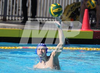 Thumbnail 2 in Mission Bay vs. Rancho Bernardo (CIF SDS D2 Quarterfinal) photogallery.