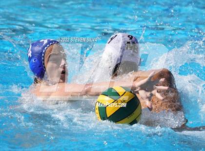 Thumbnail 3 in Mission Bay vs. Rancho Bernardo (CIF SDS D2 Quarterfinal) photogallery.