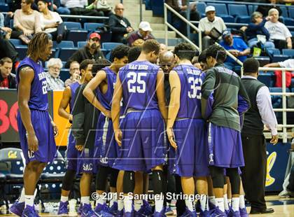 Thumbnail 1 in Sacramento vs. Sacred Heart Cathedral (MaxPreps MLK Classic) photogallery.