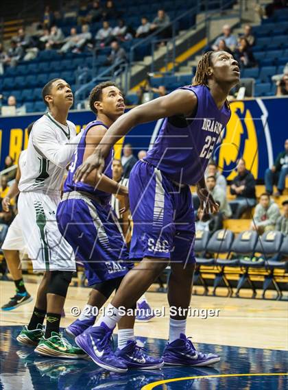 Thumbnail 1 in Sacramento vs. Sacred Heart Cathedral (MaxPreps MLK Classic) photogallery.