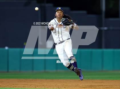 Thumbnail 3 in Orange Lutheran vs. St. John Bosco photogallery.