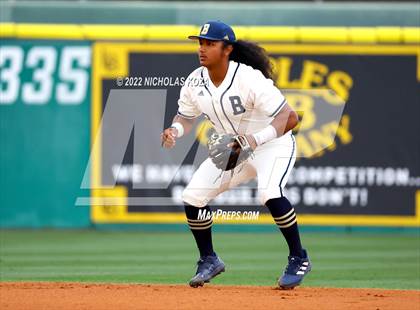 Thumbnail 2 in Orange Lutheran vs. St. John Bosco photogallery.