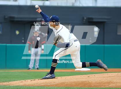 Thumbnail 2 in Orange Lutheran vs. St. John Bosco photogallery.