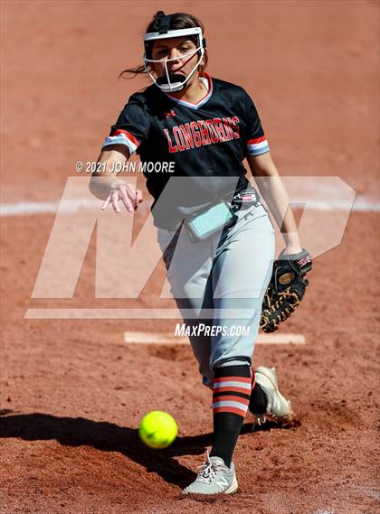 Thumbnail 1 in Caprock @ Coronado photogallery.