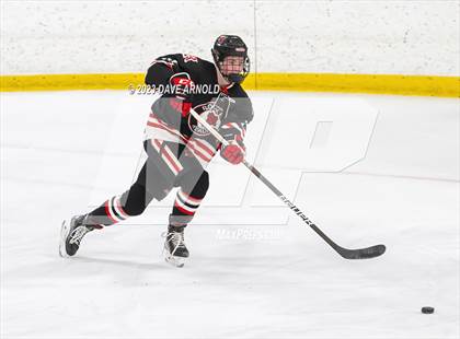 Thumbnail 2 in Reading Memorial vs. Hingham (Ed Burns Tournament) photogallery.