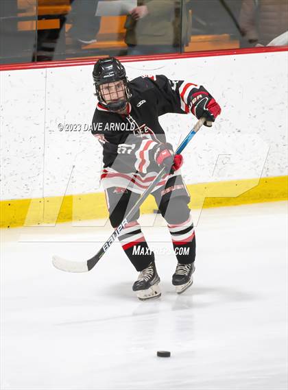 Thumbnail 3 in Reading Memorial vs. Hingham (Ed Burns Tournament) photogallery.