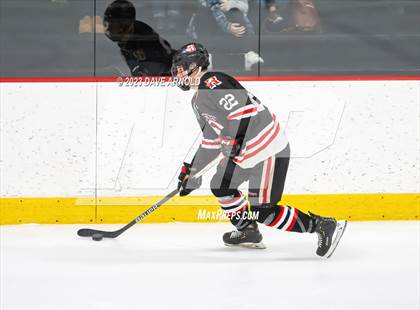 Thumbnail 3 in Reading Memorial vs. Hingham (Ed Burns Tournament) photogallery.