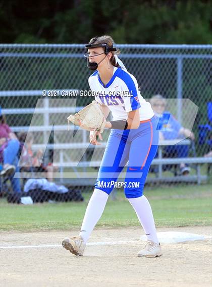 Thumbnail 3 in Northern @ West Carteret (NCHSAA Round 1) photogallery.
