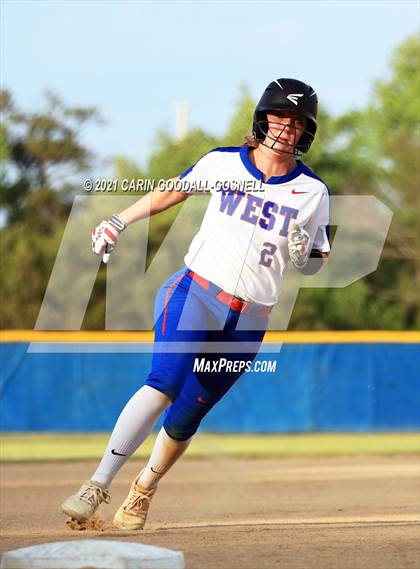 Thumbnail 2 in Northern @ West Carteret (NCHSAA Round 1) photogallery.