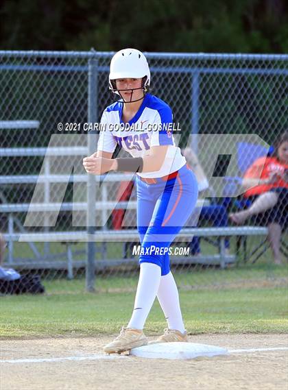 Thumbnail 2 in Northern @ West Carteret (NCHSAA Round 1) photogallery.