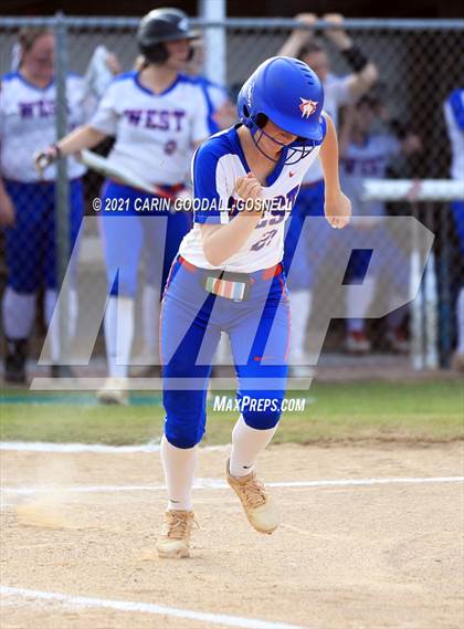 Thumbnail 2 in Northern @ West Carteret (NCHSAA Round 1) photogallery.