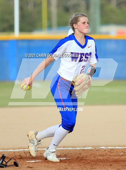 Thumbnail 3 in Northern @ West Carteret (NCHSAA Round 1) photogallery.