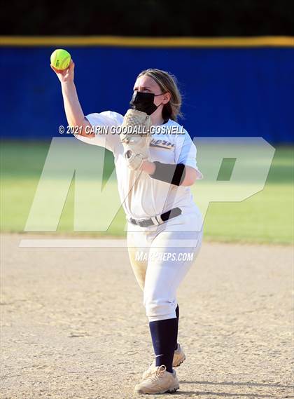 Thumbnail 2 in Northern @ West Carteret (NCHSAA Round 1) photogallery.