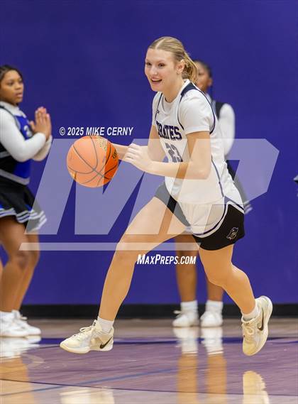 Thumbnail 1 in Harmon @ Piper (KSHSAA 5A Girls Sub-State #2 Semifinals) photogallery.