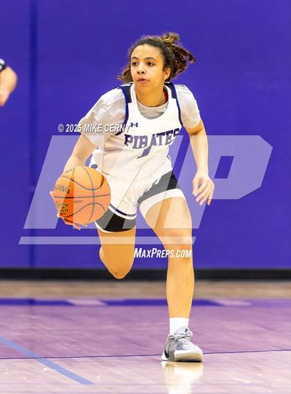 Thumbnail 2 in Harmon @ Piper (KSHSAA 5A Girls Sub-State #2 Semifinals) photogallery.
