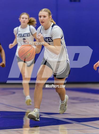 Thumbnail 1 in Harmon @ Piper (KSHSAA 5A Girls Sub-State #2 Semifinals) photogallery.