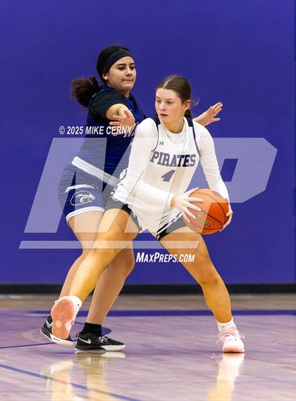 Thumbnail 1 in Harmon @ Piper (KSHSAA 5A Girls Sub-State #2 Semifinals) photogallery.